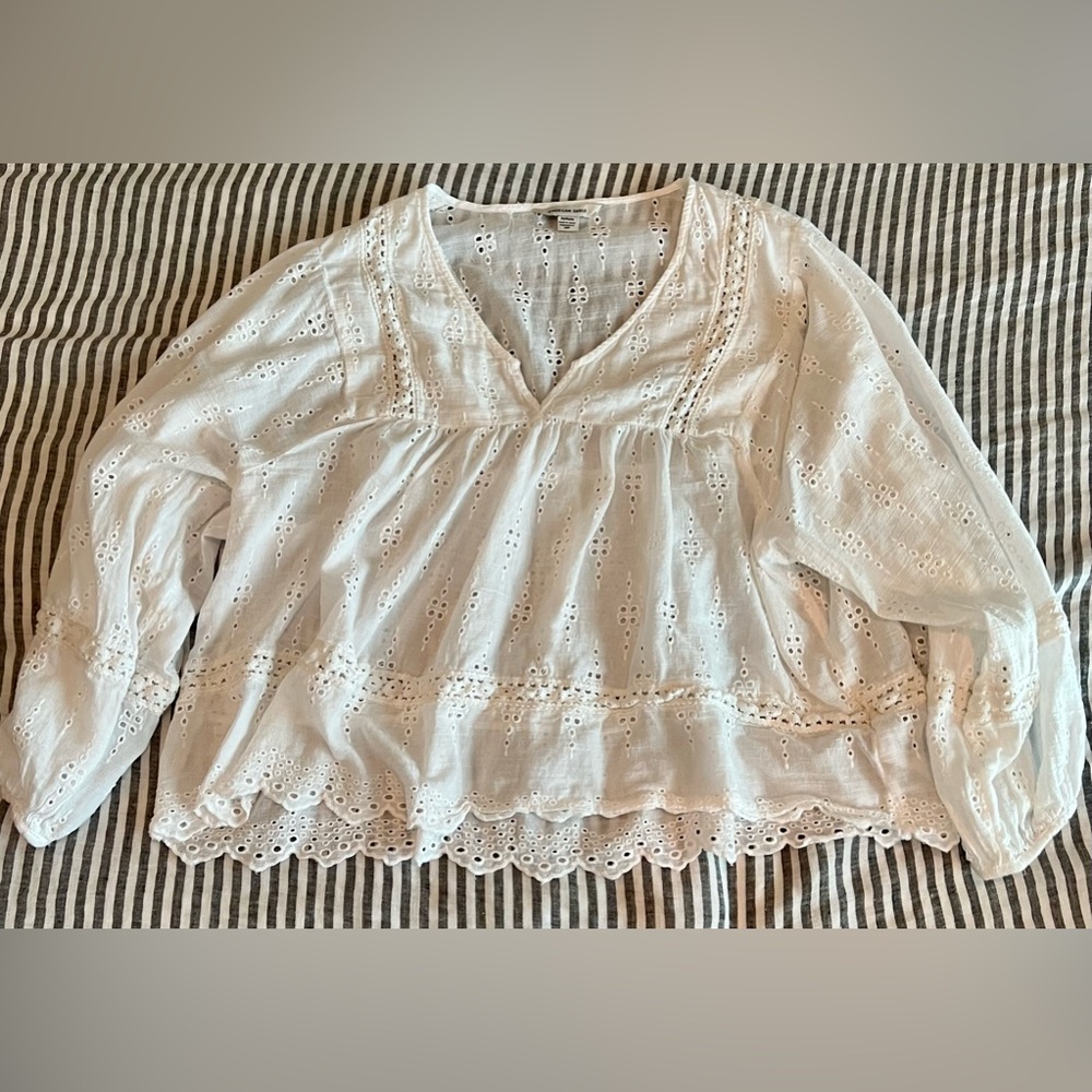 American Eagle White Eyelet Blouse